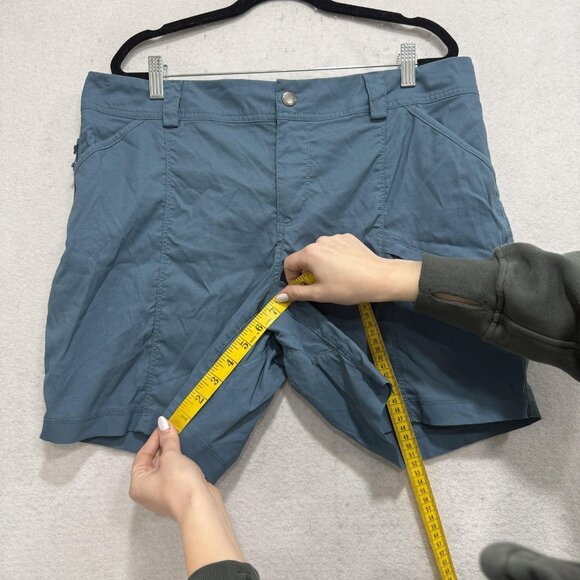 Duluth Trading Co Shorts Womens 16 Blue Cargo 7.5 Inseam Nylon Stretch Hiking - Picture 4 of 10